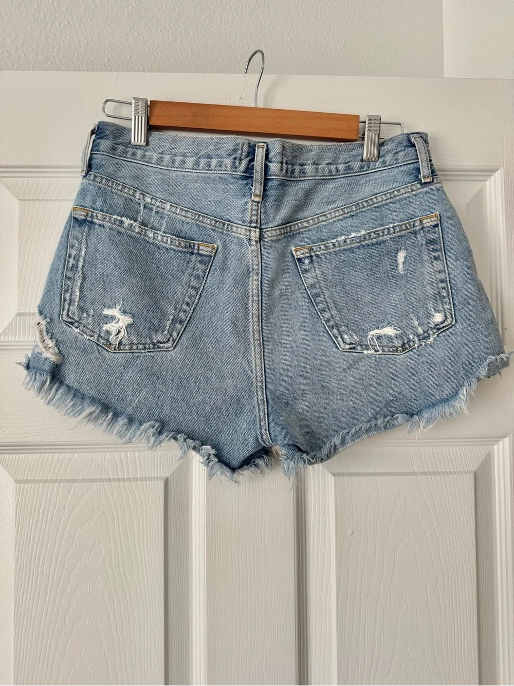 AGOLDE Parker Vintage Cut Off Shorts in Swapmeet Wash Size 27